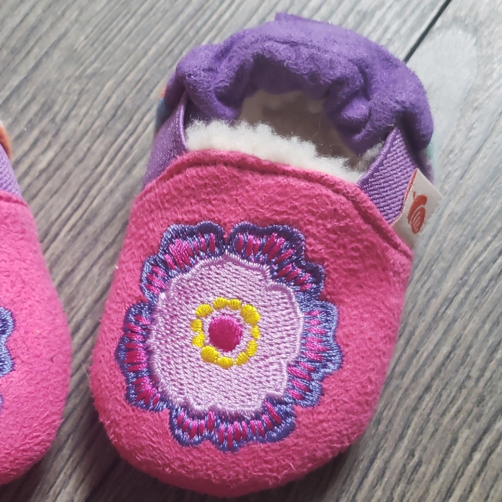 Baby Slippers - Picture 3 of 4